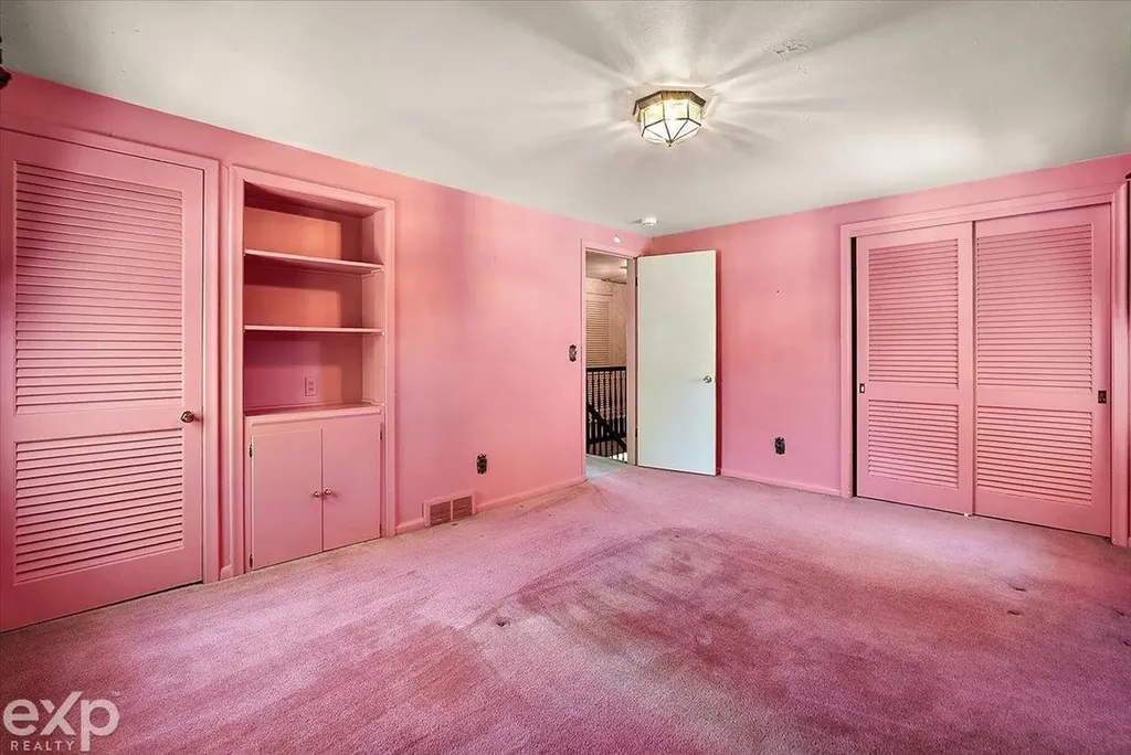 100 Moran Road Grosse Pointe Farms City MI 48236