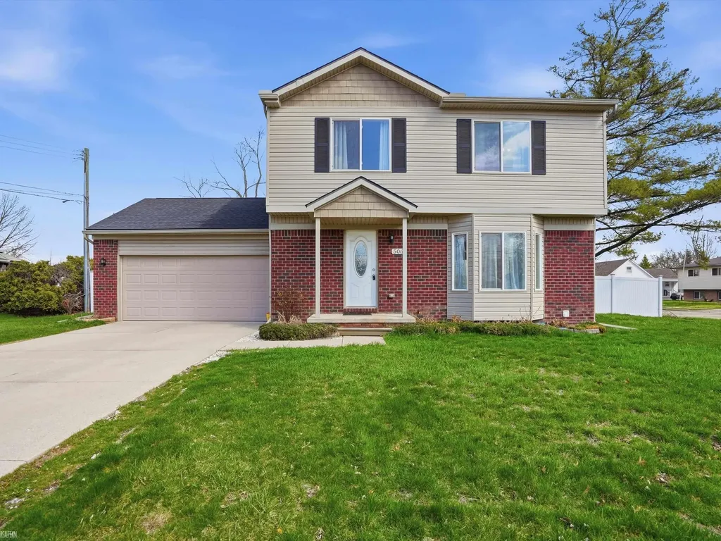 506 W Woodside Avenue Madison Heights City MI 48071