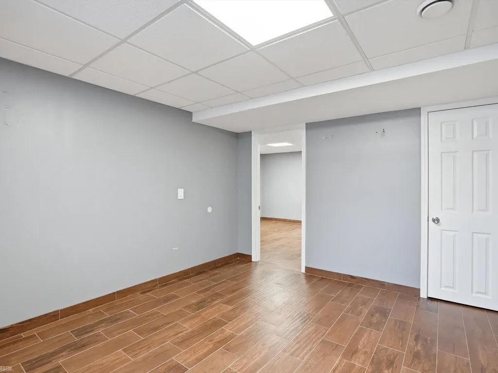 506 W Woodside Avenue Madison Heights City MI 48071