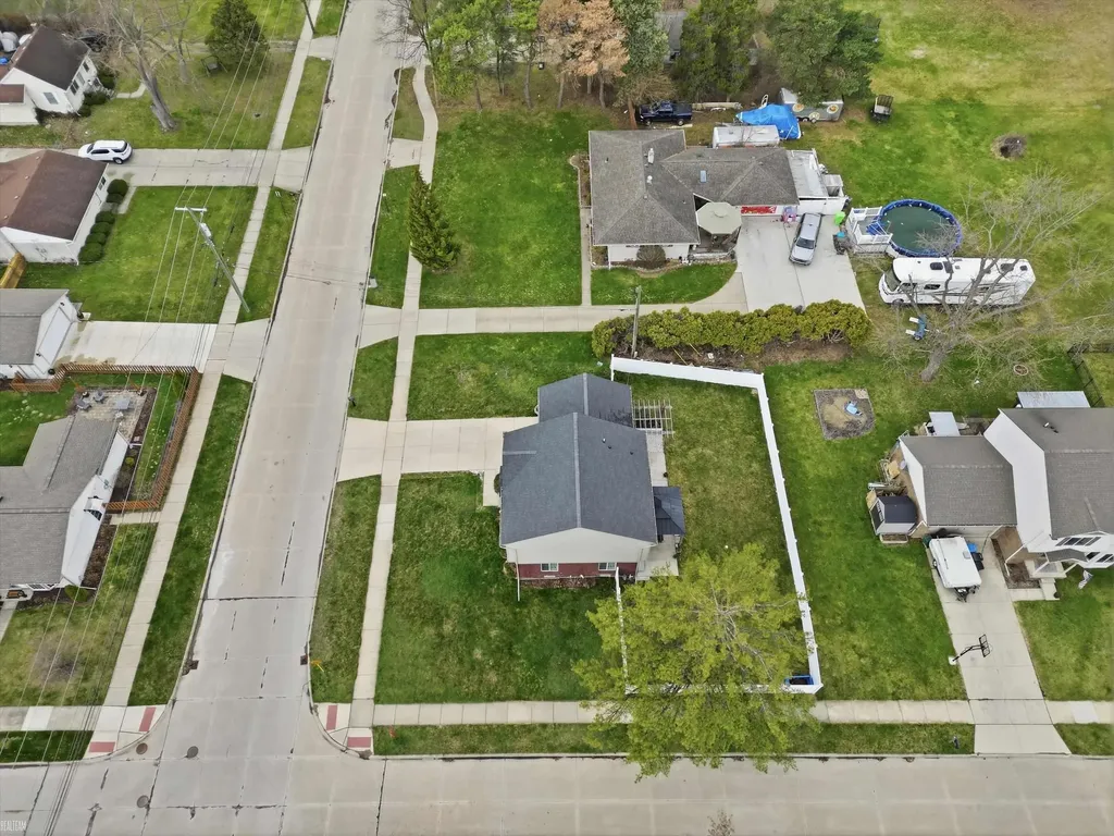 506 W Woodside Avenue Madison Heights City MI 48071