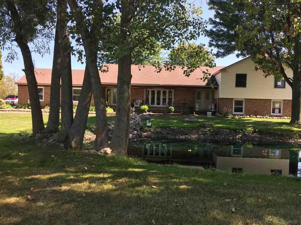 13775 Mesmer Road Berlin Township MI 48002
