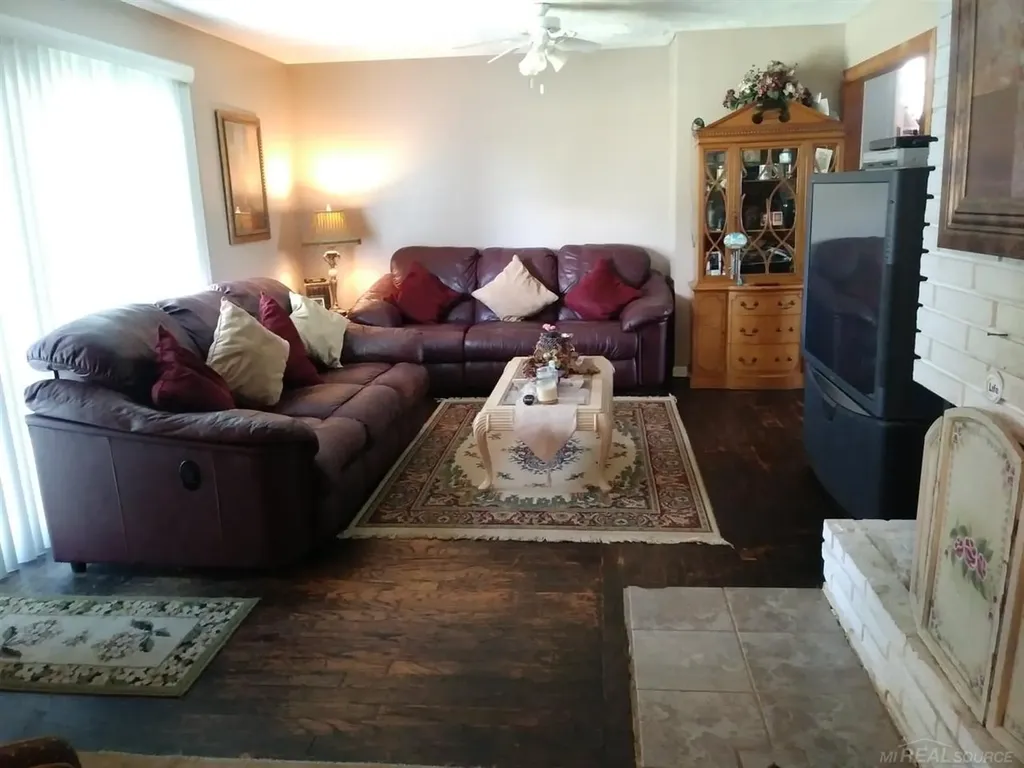 13775 Mesmer Road Berlin Township MI 48002