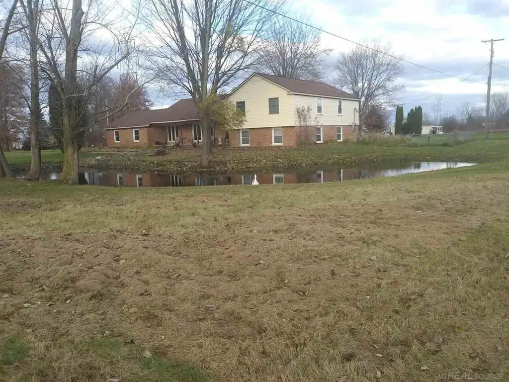 13775 Mesmer Road Berlin Township MI 48002