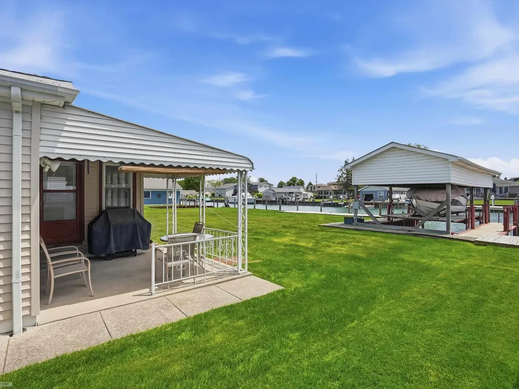 7589 Colony Drive Clay Township MI 48001