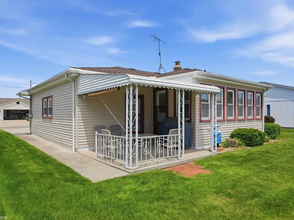 7589 Colony Drive Clay Township MI 48001
