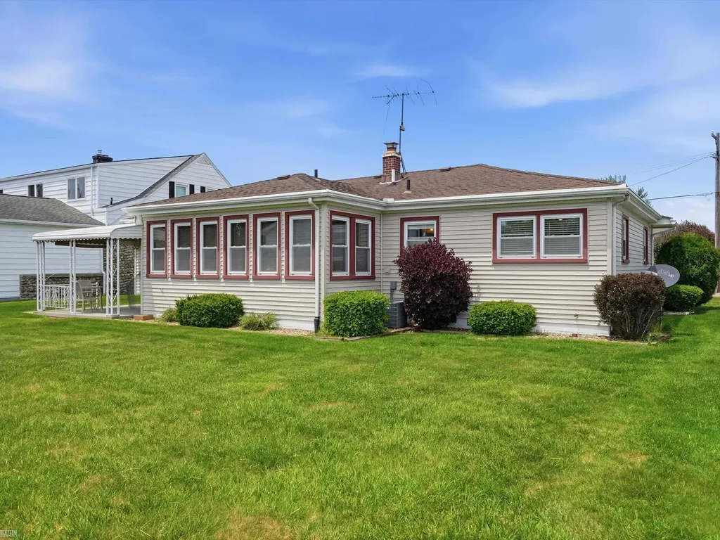 7589 Colony Drive Clay Township MI 48001