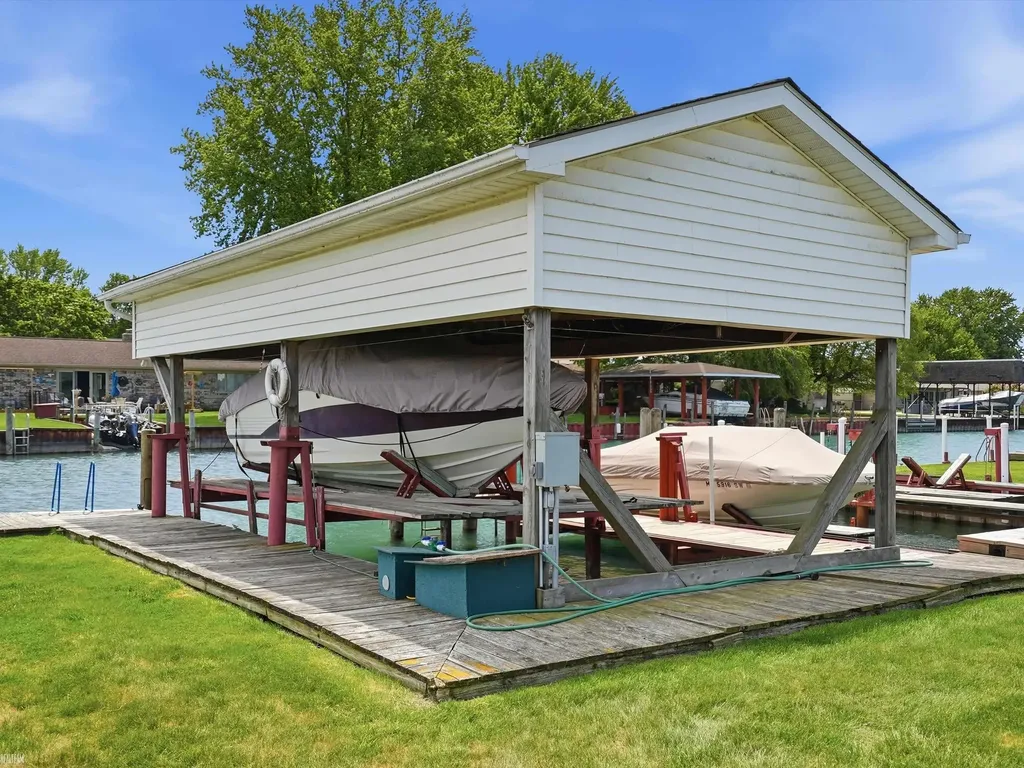 7589 Colony Drive Clay Township MI 48001