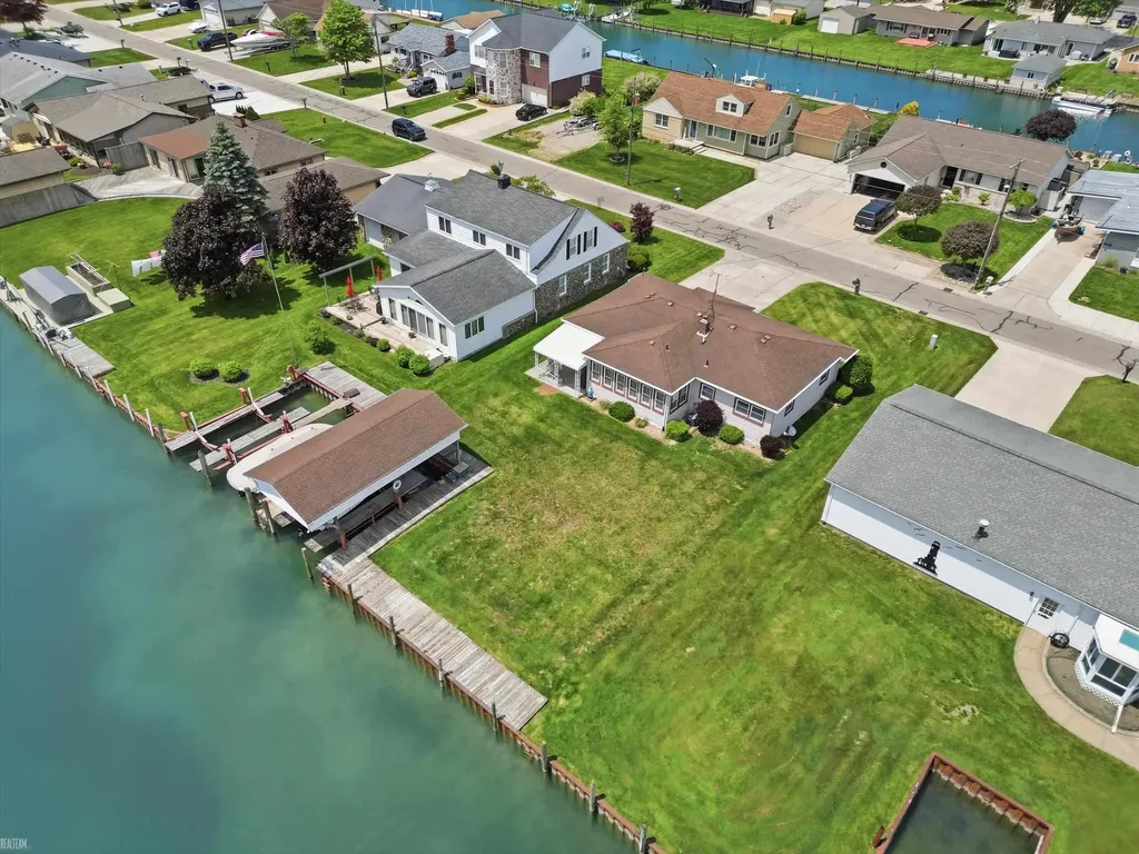 7589 Colony Drive Clay Township MI 48001