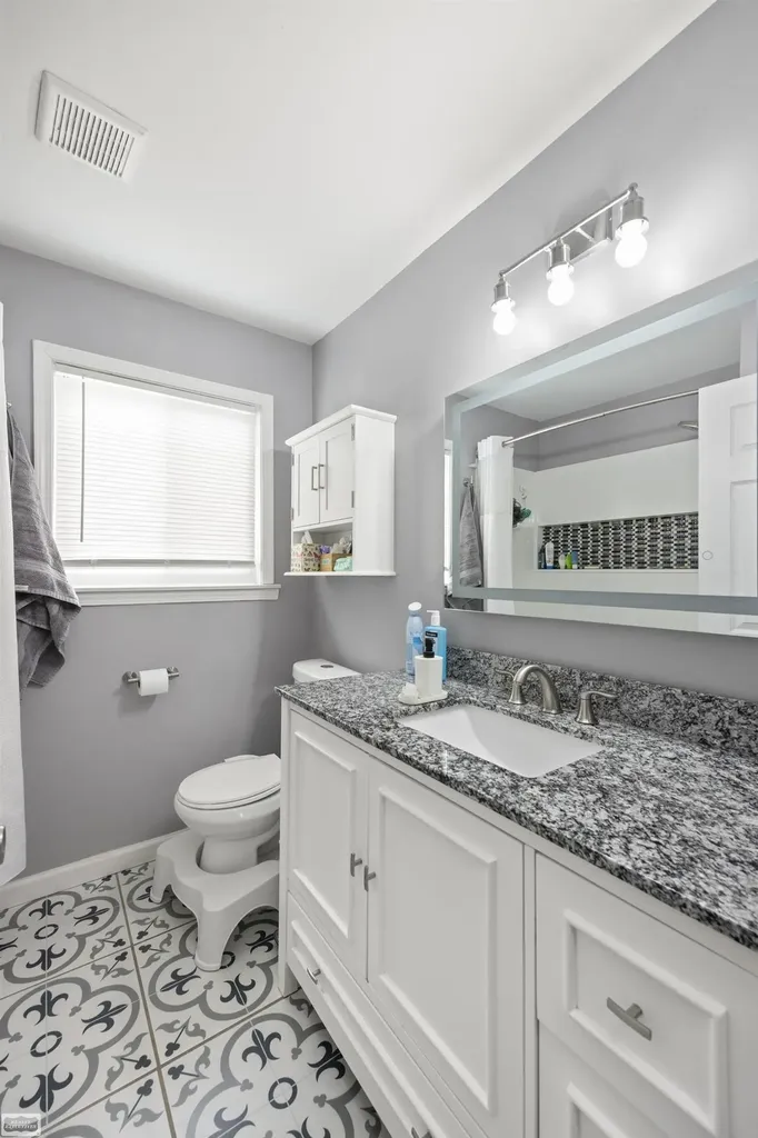 10732 N Oak Drive Royal Oak Charter Township MI 48220