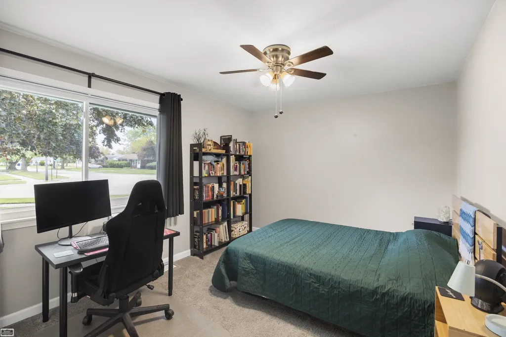 10732 N Oak Drive Royal Oak Charter Township MI 48220