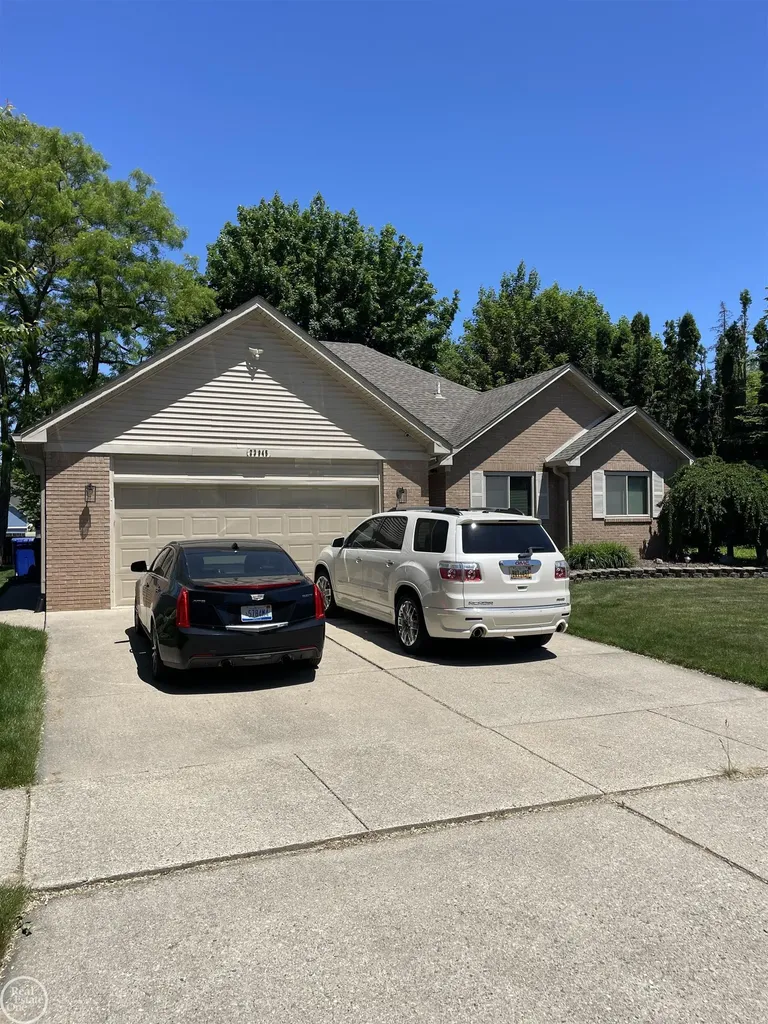 23945 Settlers Drive Macomb Township MI 48042