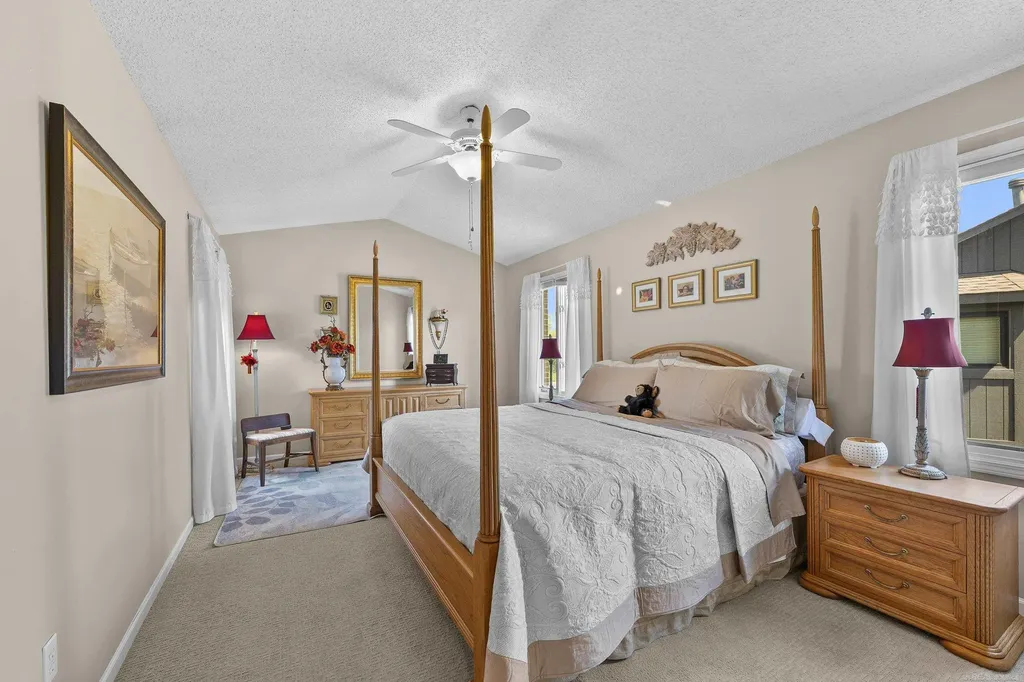 10690 Oxbow Heights Drive White Lake Charter Township MI 48386