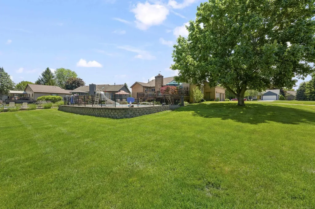 10690 Oxbow Heights Drive White Lake Charter Township MI 48386