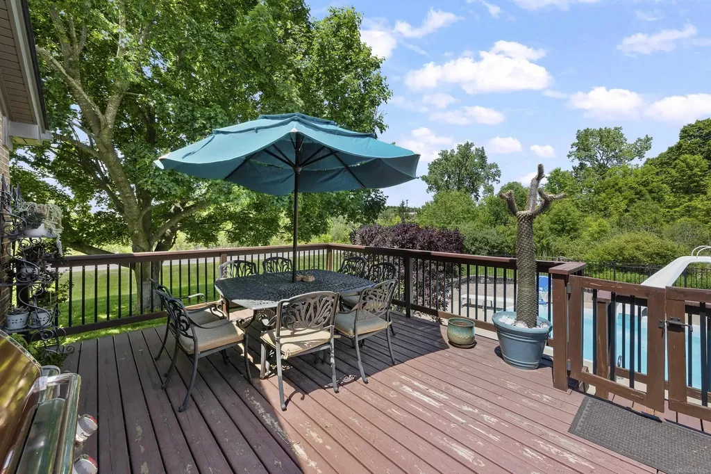 10690 Oxbow Heights Drive White Lake Charter Township MI 48386