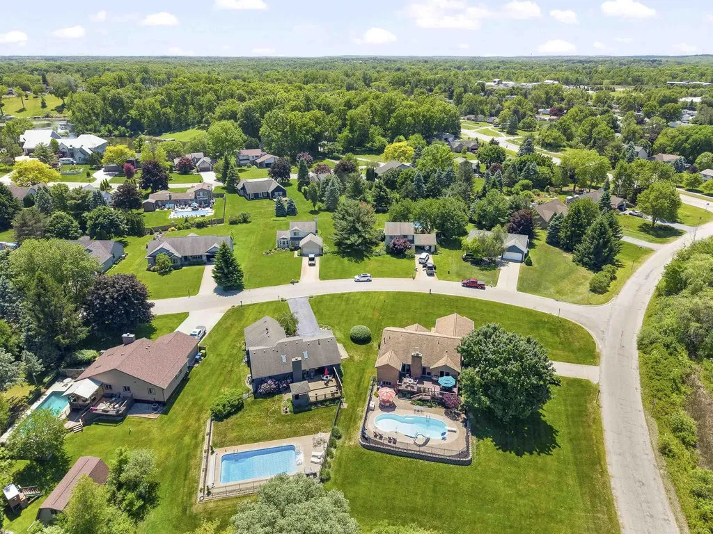 10690 Oxbow Heights Drive White Lake Charter Township MI 48386