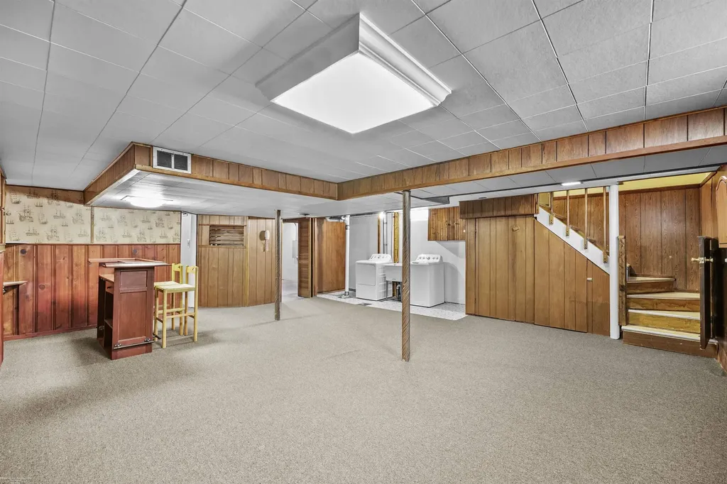 28627 Bohn Street Roseville City MI 48066