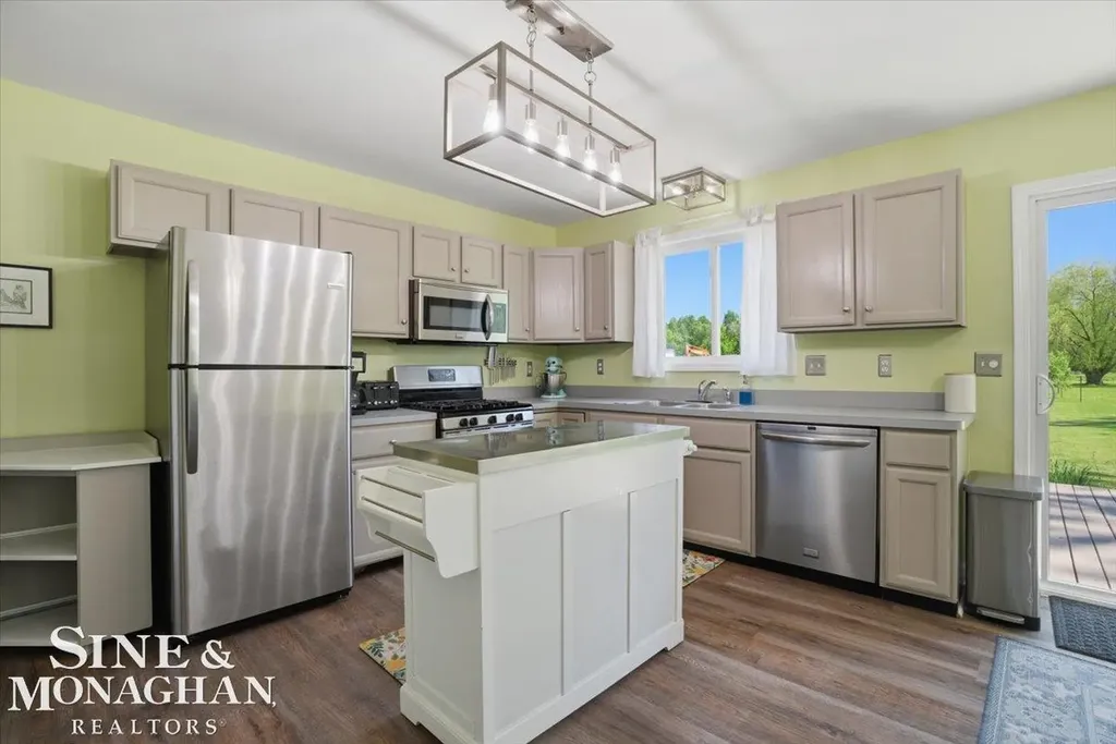 9201 Lambs Road Wales Township MI 48027