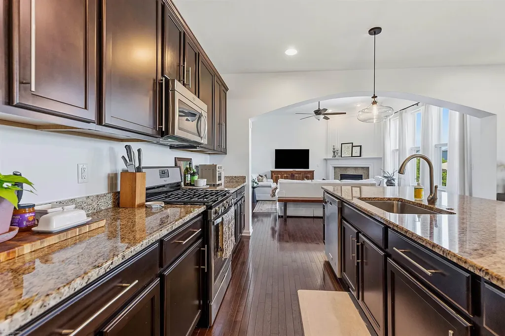 49410 Camarosa Lane Macomb Township MI 48044
