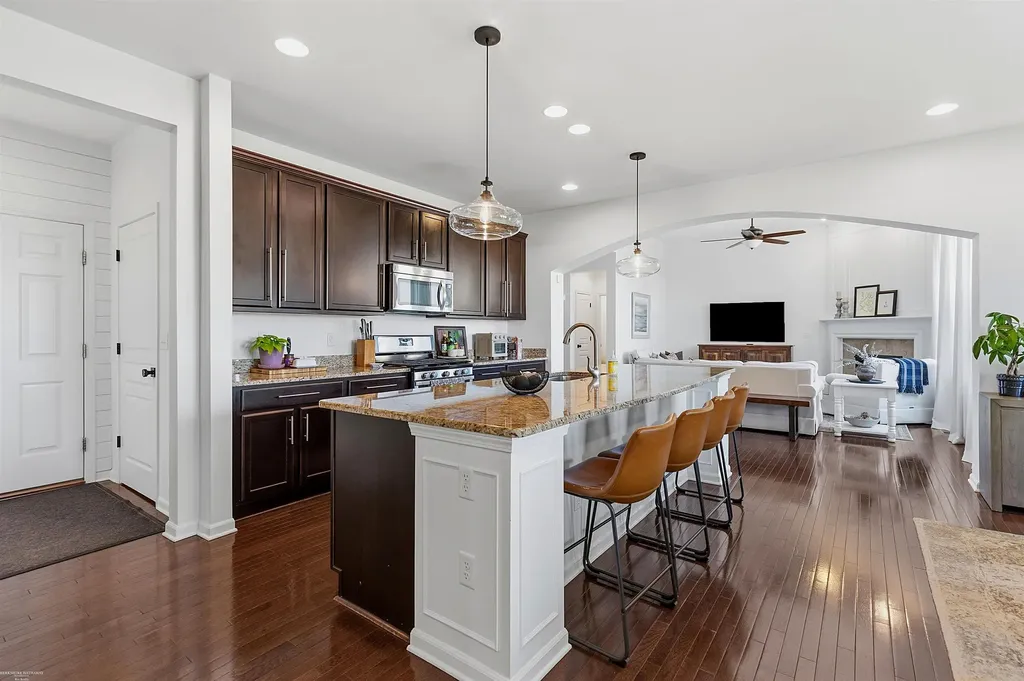 49410 Camarosa Lane Macomb Township MI 48044