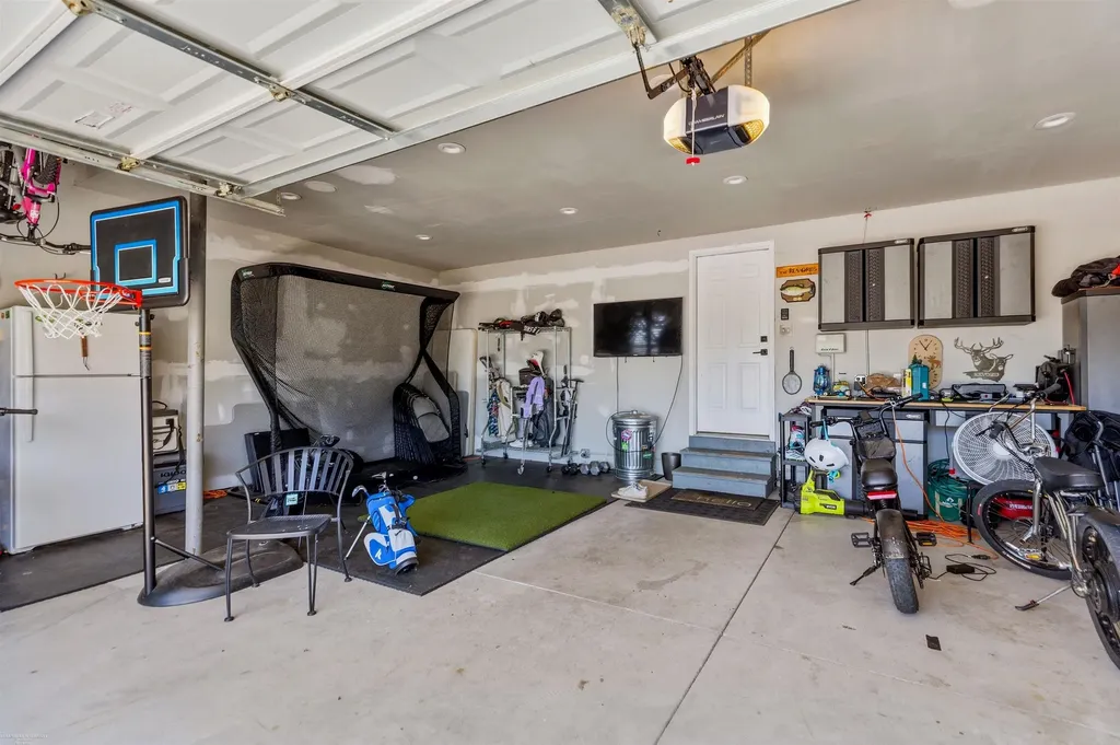 49410 Camarosa Lane Macomb Township MI 48044