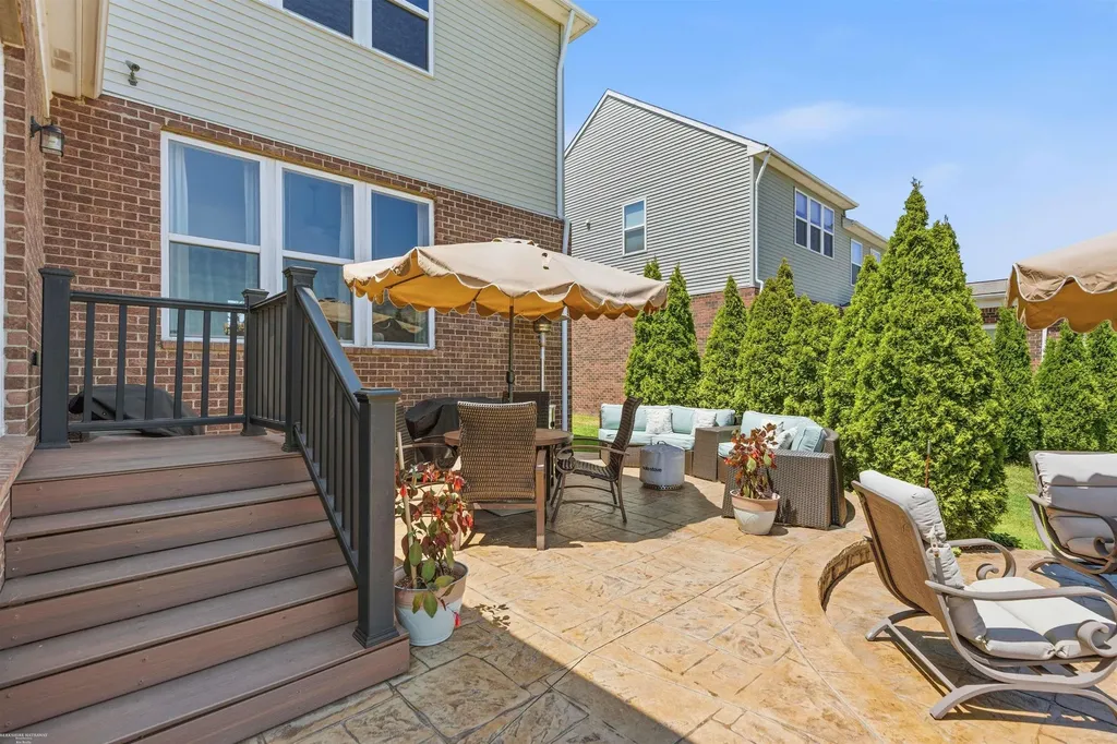 49410 Camarosa Lane Macomb Township MI 48044