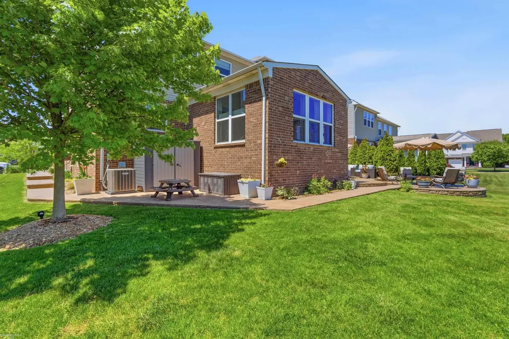 49410 Camarosa Lane Macomb Township MI 48044