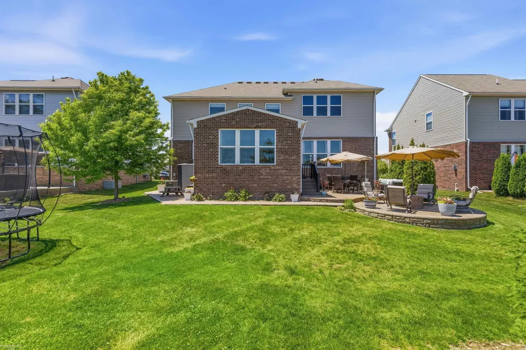49410 Camarosa Lane Macomb Township MI 48044