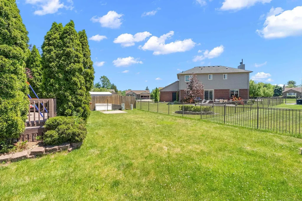 25850 Princess Drive Chesterfield Township MI 48051