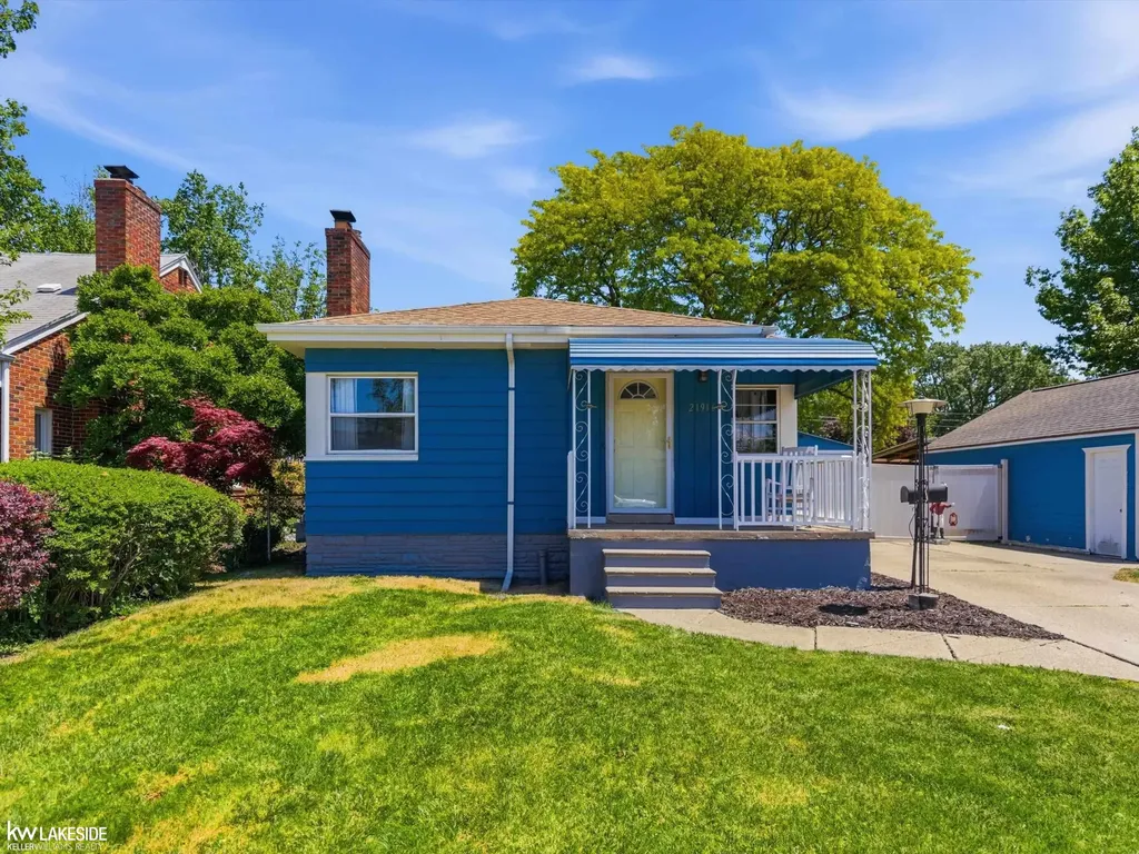 21916 Firwood Avenue Eastpointe City MI 48021
