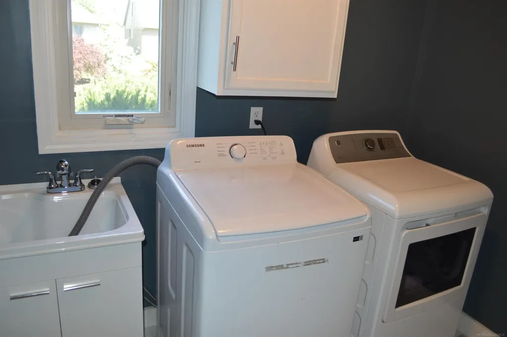 47172 Morning Dove Drive Macomb Township MI 48044