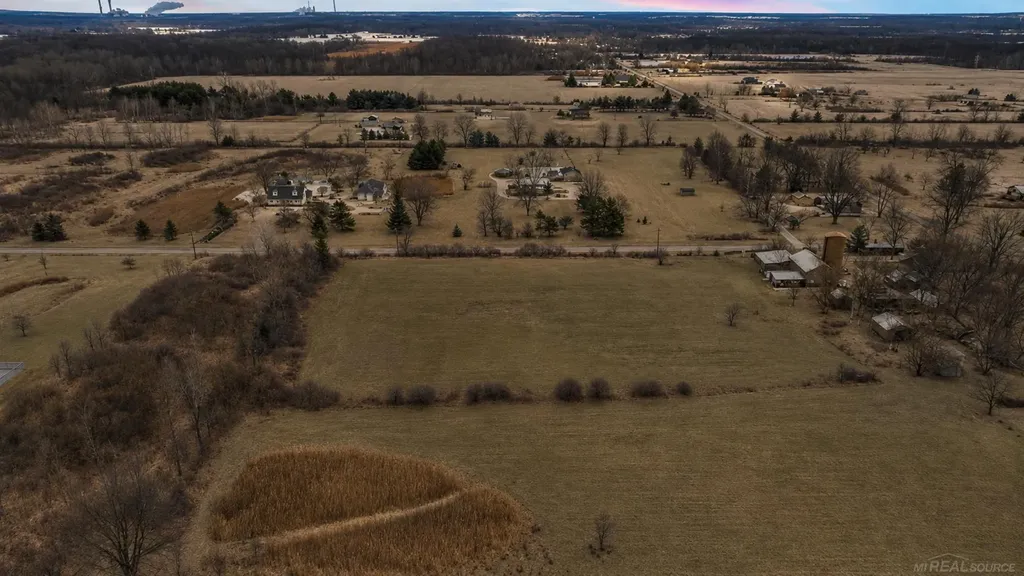 00 Mckinley Road China Township MI 48054