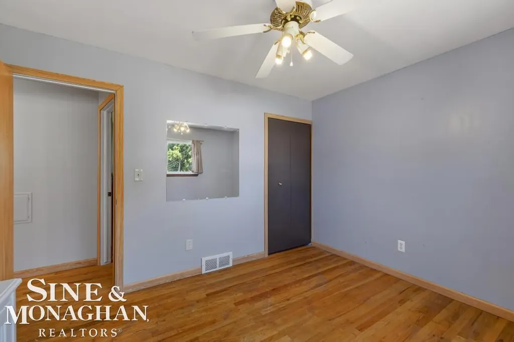 22929 Clairwood Street St. Clair Shores City MI 48080