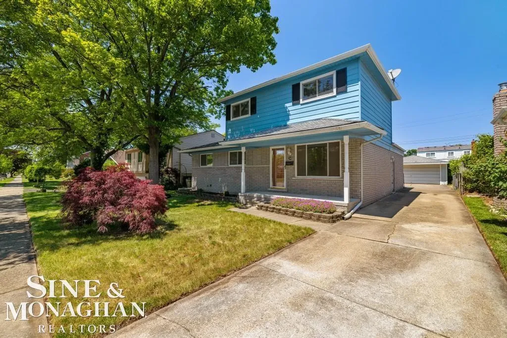 22929 Clairwood Street St. Clair Shores City MI 48080