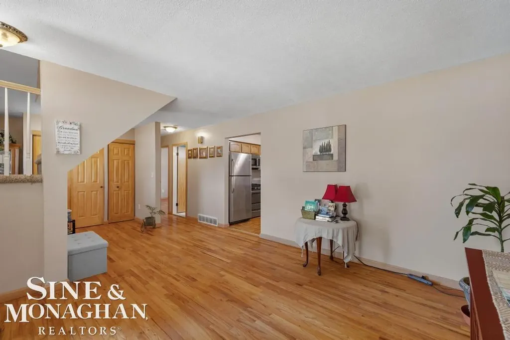 22929 Clairwood Street St. Clair Shores City MI 48080