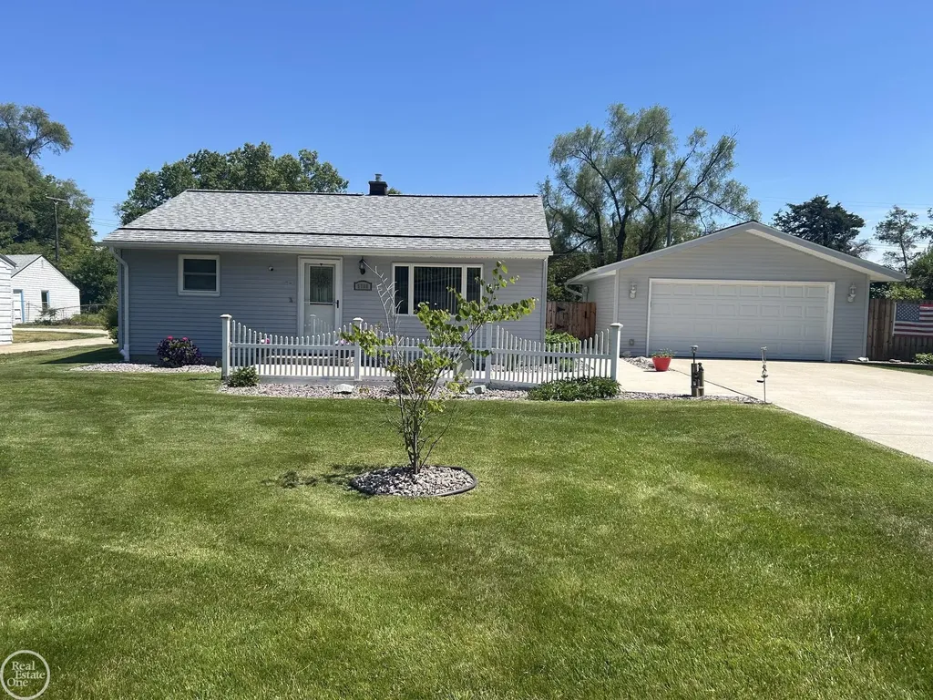 5700 Parkdale Street Shelby Charter Township MI 48317