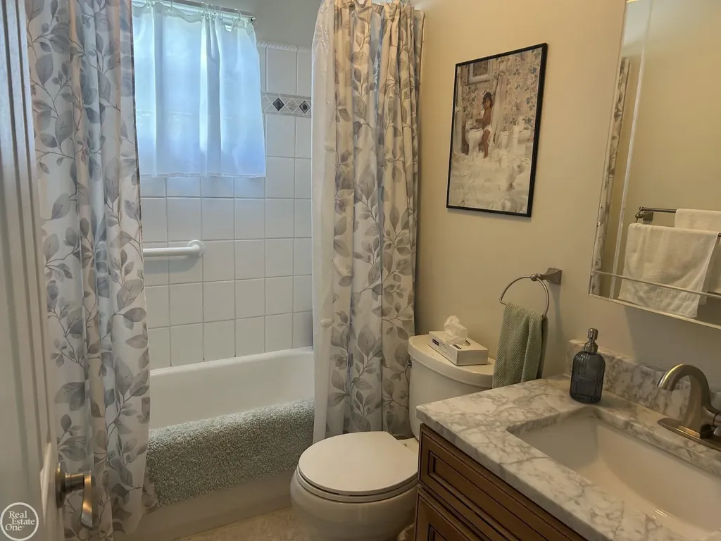 5700 Parkdale Street Shelby Charter Township MI 48317