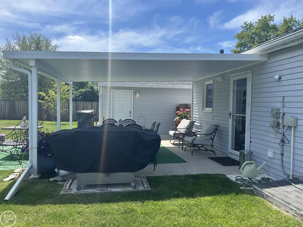 5700 Parkdale Street Shelby Charter Township MI 48317