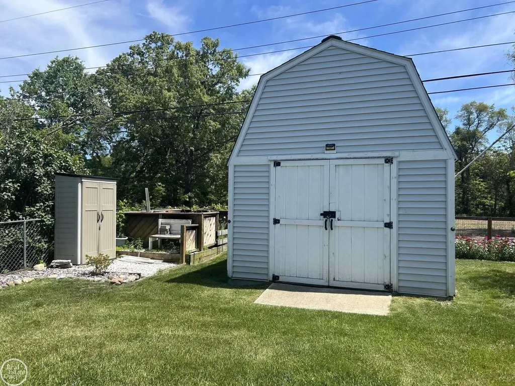 5700 Parkdale Street Shelby Charter Township MI 48317