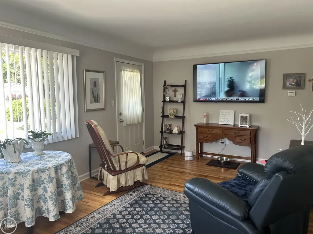 5700 Parkdale Street Shelby Charter Township MI 48317