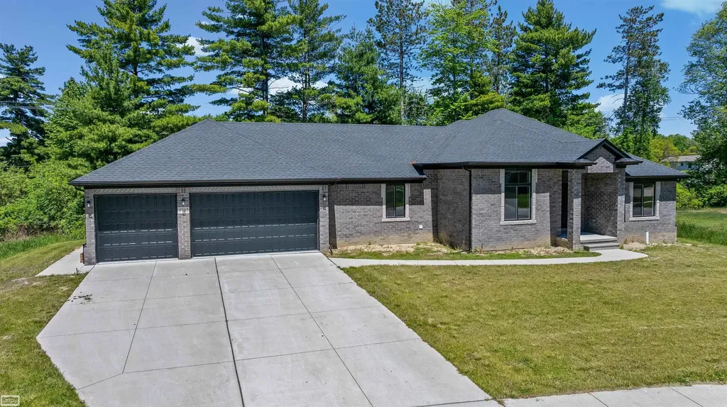 3702 N Athanasia Way Fort Gratiot Charter Township MI 48059
