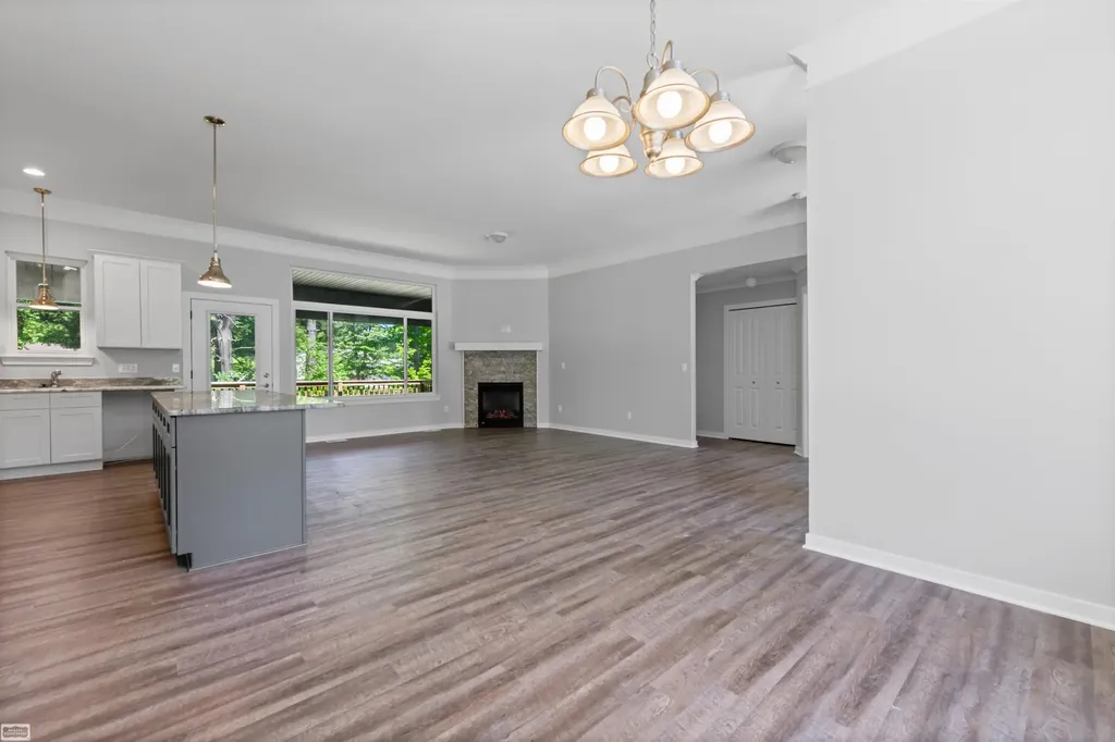 3702 N Athanasia Way Fort Gratiot Charter Township MI 48059