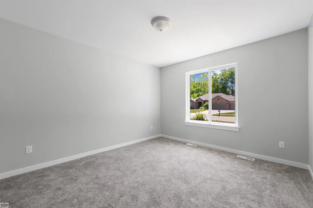 3702 N Athanasia Way Fort Gratiot Charter Township MI 48059