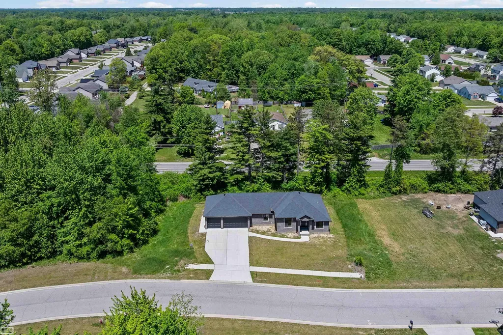 3702 N Athanasia Way Fort Gratiot Charter Township MI 48059