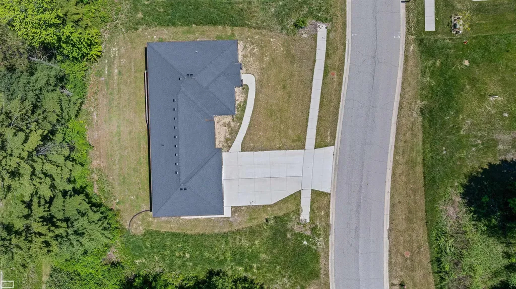 3702 N Athanasia Way Fort Gratiot Charter Township MI 48059