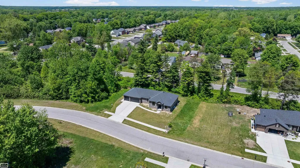3702 N Athanasia Way Fort Gratiot Charter Township MI 48059