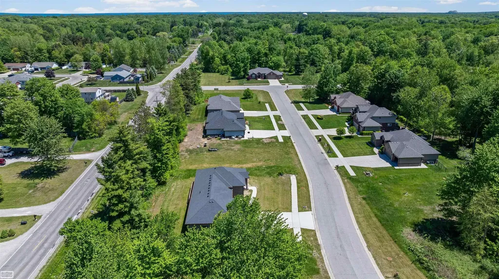 3702 N Athanasia Way Fort Gratiot Charter Township MI 48059