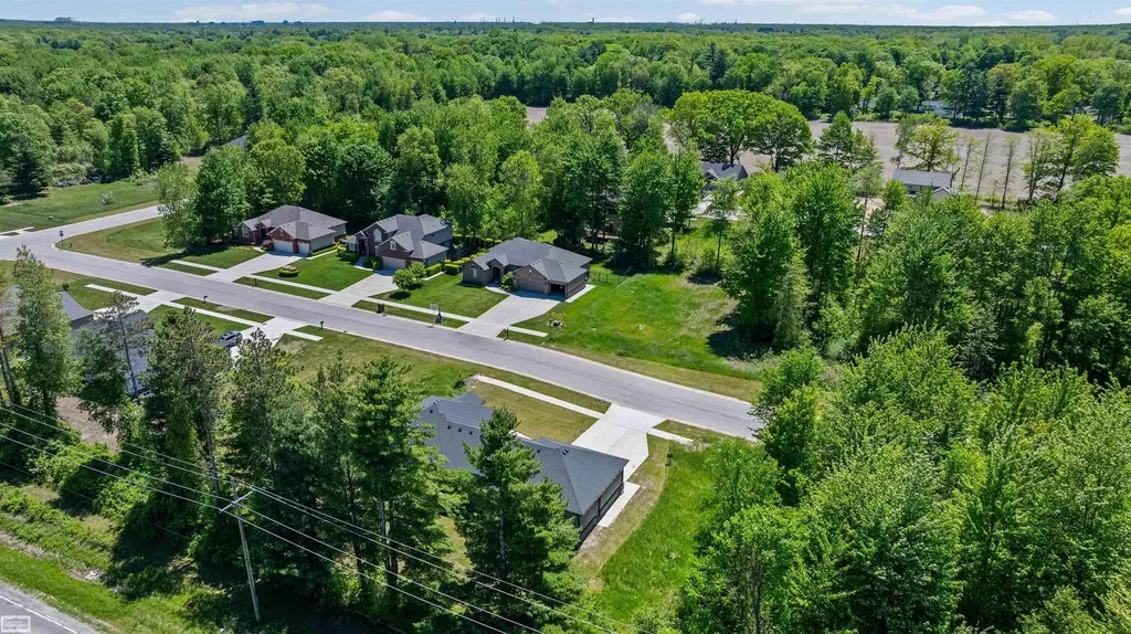 3702 N Athanasia Way Fort Gratiot Charter Township MI 48059