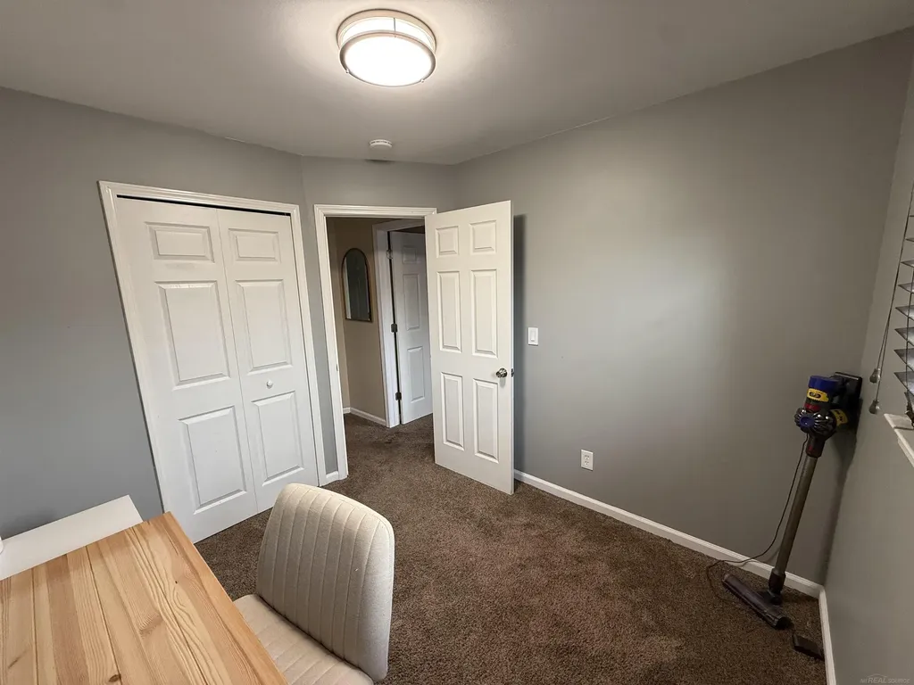 30850 Barrington Street Westland City MI 48186