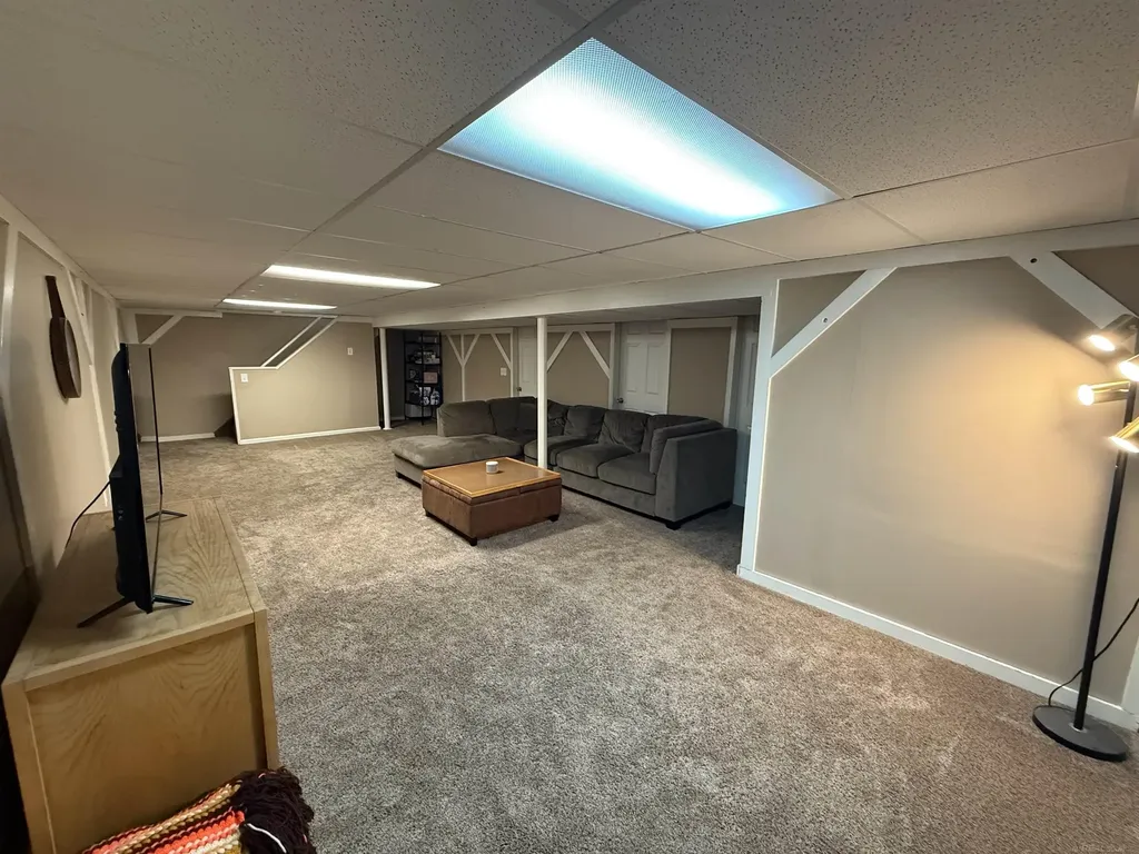 30850 Barrington Street Westland City MI 48186