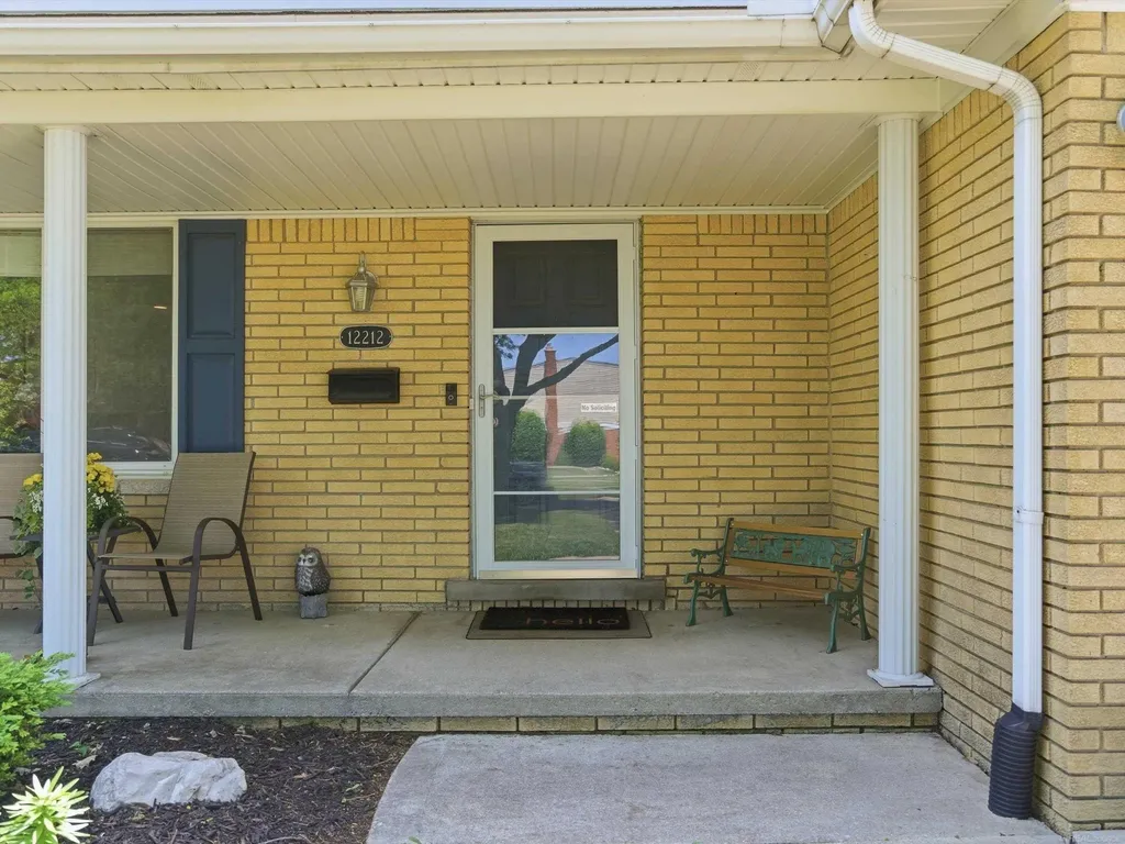12212 Polara Drive Sterling Heights City MI 48312